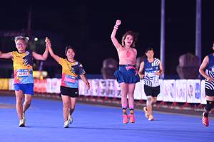 BIB: 
                            <button type="button" onclick="openModal(24209327)" class="btn btn-primary btn-sm float-right btn-popup" data-toggle="modal" data-target=".modal-high-quality">
                        <i class="fas fa-shopping-cart"></i> Add to Cart
                    </button>
                                            <button type="button" onclick="isThisMe(24209327, true)" class="btn btn-success btn-sm float-right btn-popup btn-isme hidden" data-toggle="tooltip" data-placement="bottom" title="นี่คือรูปของคุณใช่ไหม คลิกที่นี่เพื่อเอาเข้าอัลบั้ม">
                        <i class="fas fa-plus"></i> Add to album
                    </button>
                    <button type="button" onclick="isThisMe(24209327, false)" class="btn btn-warning btn-sm float-right btn-popup btn-isnotme hidden">
                        <i class="fas fa-ban"></i> Remove from album
                    </button>